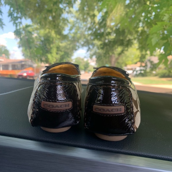 NEW COACH TIPPER 12CM SC/C PAT Size 9.5B color: Khaki/chocolate with bow - Picture 3 of 11